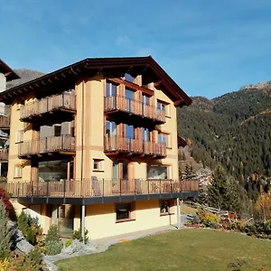 Maol Luxury Living , Isolaccia Italia